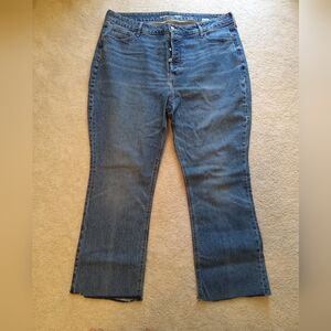 🌷Old Navy Classic Blue Women's Jeans 18